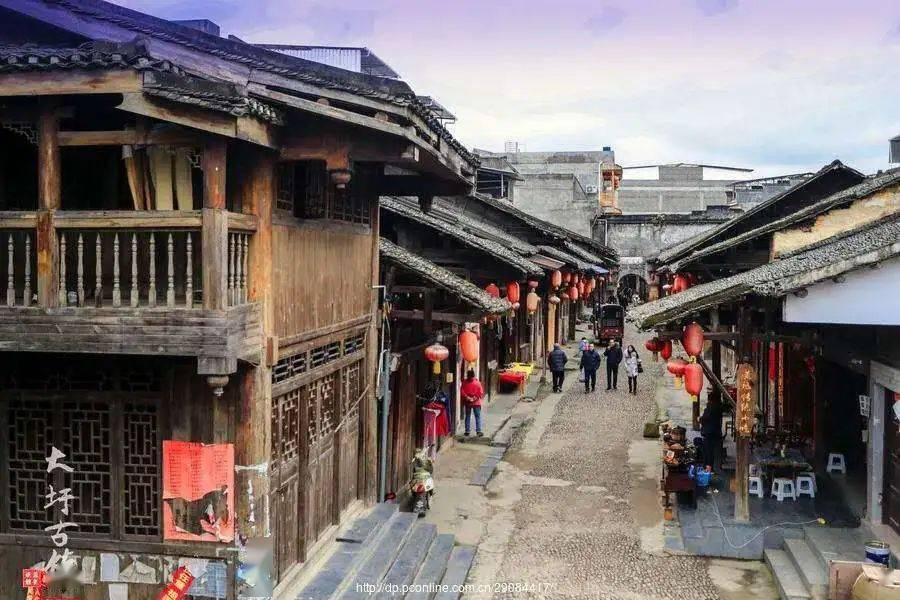 “宣讲大餐”暖人心